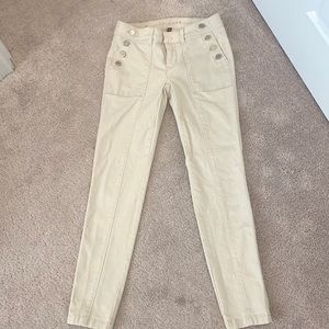 WHBM “THE SKIMMER STYLE” PANT IN SiZE 0.  EXCELLENT CONDITION. LIGHT TAN